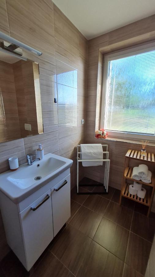 Kajula Apartman Bešeňová Kültér fotó