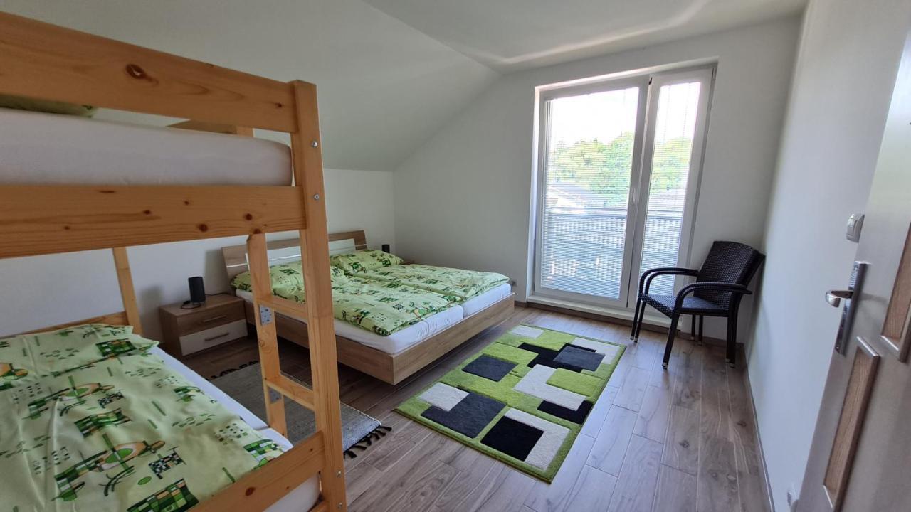 Kajula Apartman Bešeňová Kültér fotó